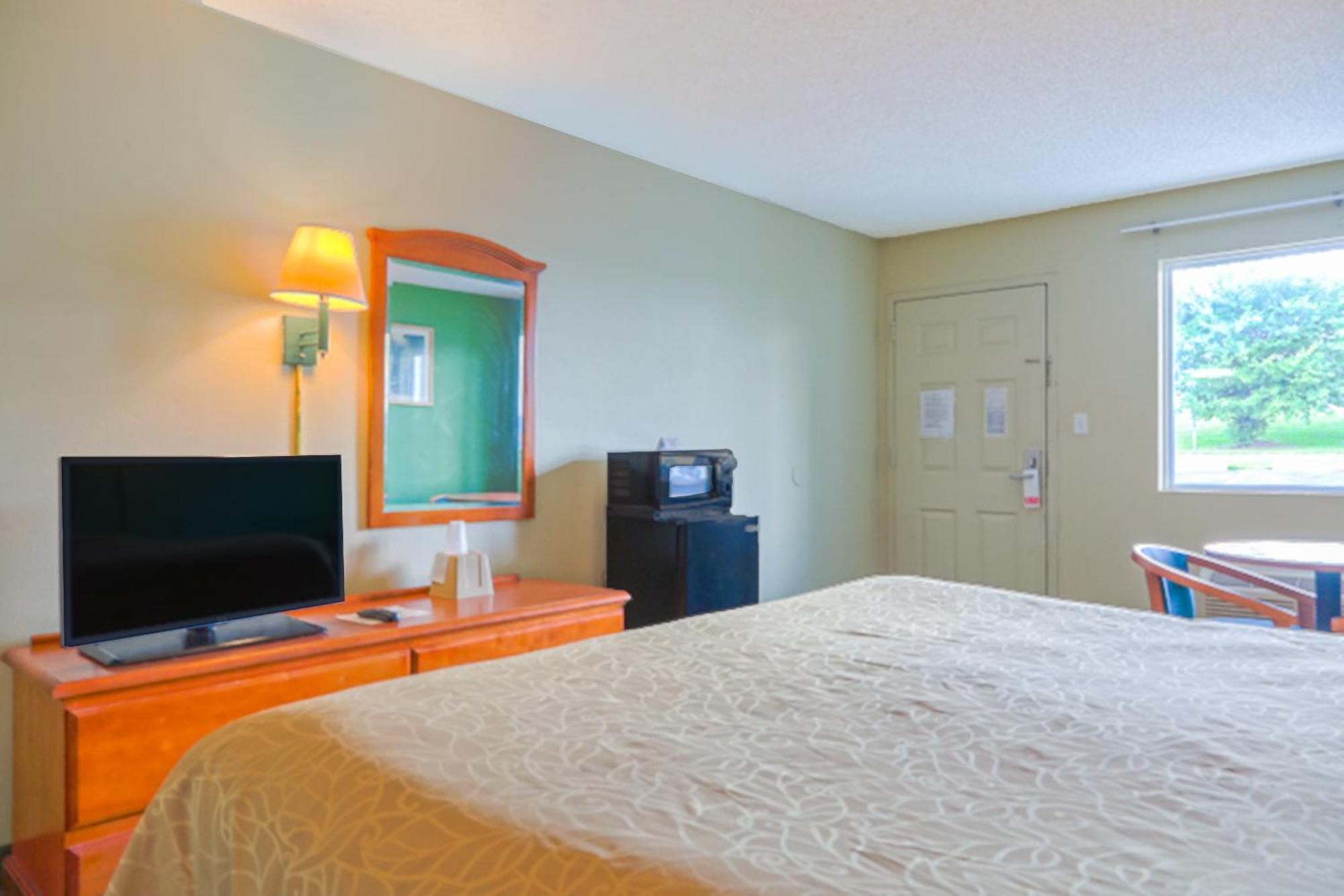 Economy Inn By Oyo Ashburn Exterior foto
